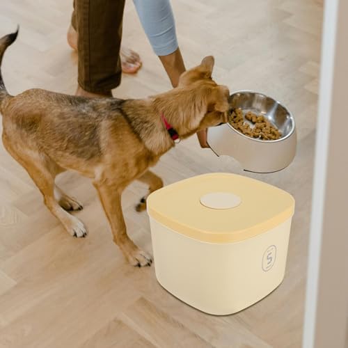 Pet Food Storage Container Airtight Small Dog and Cat Food Bin with Vacuum Seal Moisture-proof Yellow Portable Puppy Snack Organizer