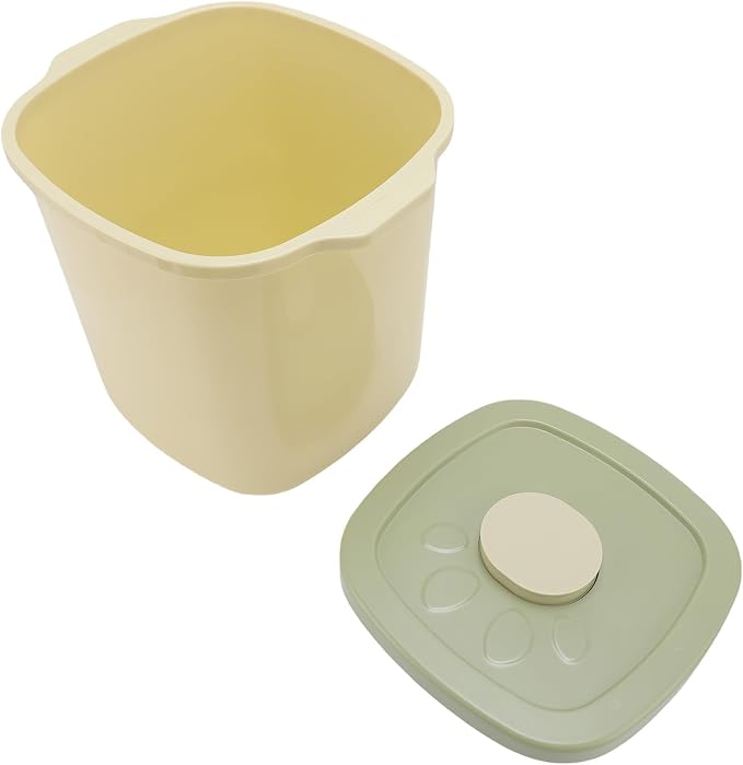 CHICIRIS Vacuum Sealed Pet Food Storage Container, 6L Airtight Pet Food Bin with Light Blocking Feature, for Keeping Dog Cat and Nutritious