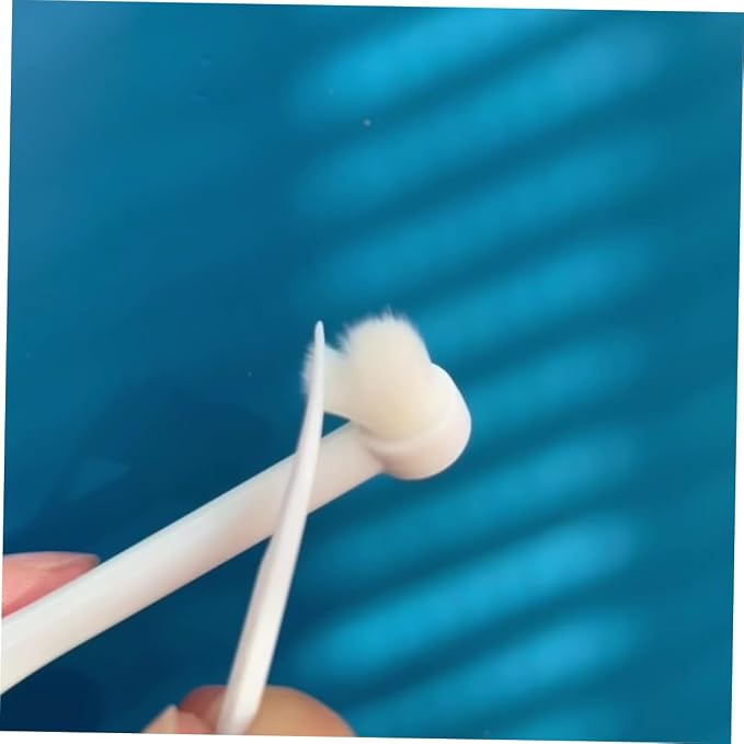 Toyvian Cat and Dog Toothbrush Small Head Manual PET Oral Cleaning Tool Soft Bristles for Gentle Cleaning Handheld Design for Easy Use for Cats and Dogs