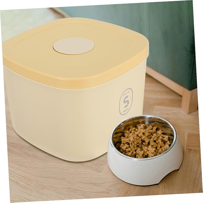 Pet Food Storage Bin Airtight Large Capacity Vacuum Sealed Dog and Cat Food Container Moisture-proof Puppy Snack Bucket for Household Use