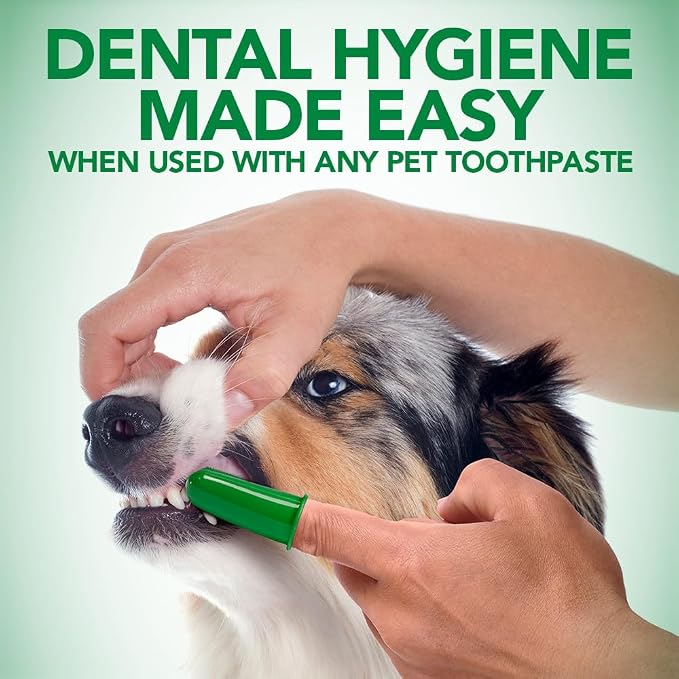 Vet’s Best Dog Toothbrush - Easy Teeth Cleaning for Dog Dental Care, Perfect for Dogs and Cats - Comes With 10 Soft Finger Brushes Per Pack