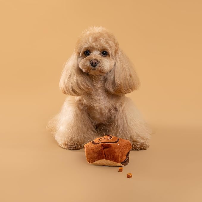 CHEWFFON Interactive Snuffle Toy, Sniffing Enrichment Fun for Dogs | Cinnamon Roll Plush Design, Crinkle Sound, Built-In Squeaker, Hidden Treat Pocket, for Small Medium Dogs