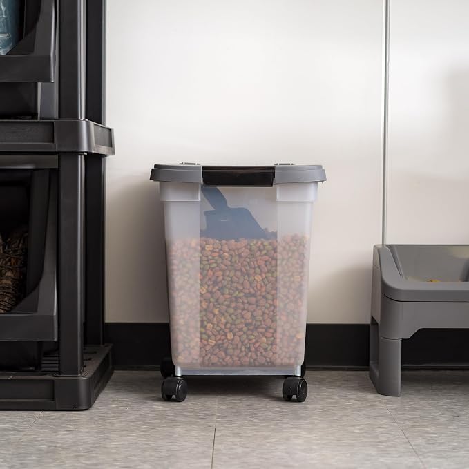IRIS USA Dog Food Storage Container, Up to 25 lbs, White