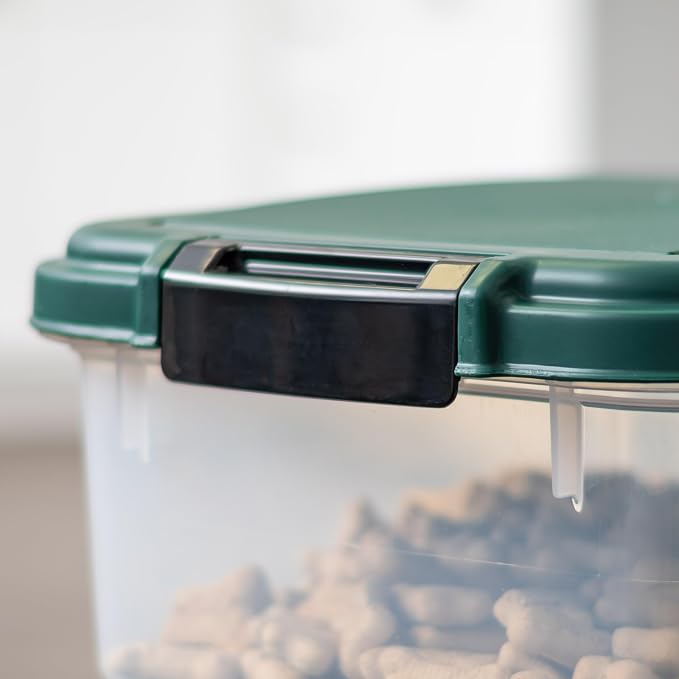 IRIS USA Airtight Pet Food Container, Up to 30 lbs & 11 lbs, Green