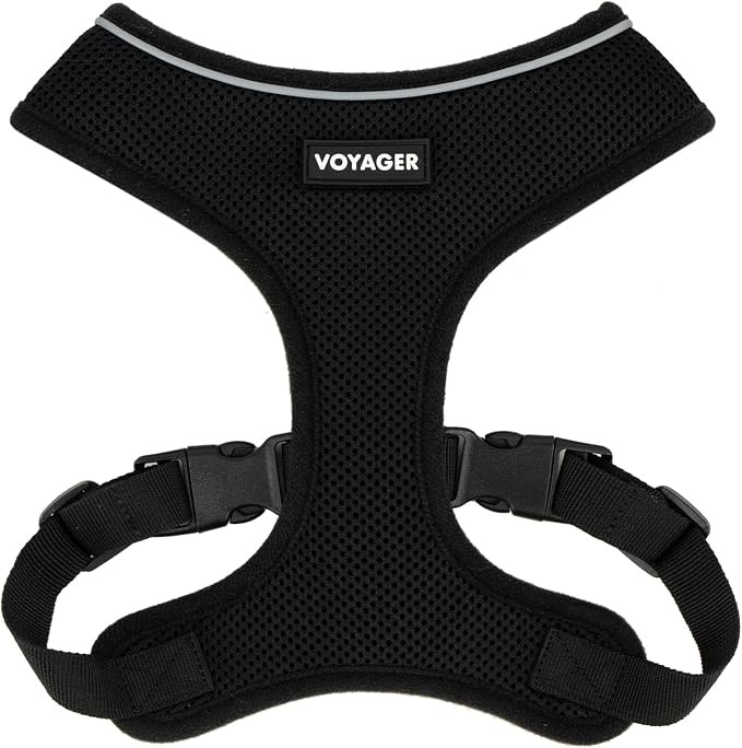 Best Pet Supplies Voyager Aerolite Over the Head Dog Harness, No Pull Breathable Air Mesh Vest, Quick Dry with Reflective Stitching, Adjustable Escape Resistant Harness - Black, Medium