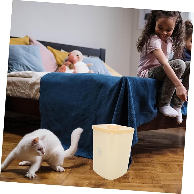 YARNOW Airtight Dog Food Storage Container Large Capacity Vacuum Sealed Cat Food Bin for, Large, Yellow