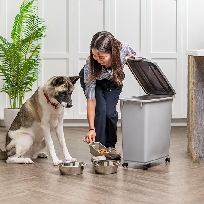 IRIS USA Dog Food Storage Container, Up to 40 lbs, Gray/Dark Gray