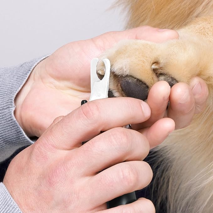Tweezerman Large Dog & Cat Nail Clippers, Ergonomic