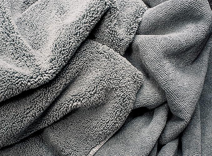 Wooflinen Microfiber Pet Bath Towel, 2-Pack, Ultra-Absorbent, Double Density, Machine Washable for Dogs and Cats